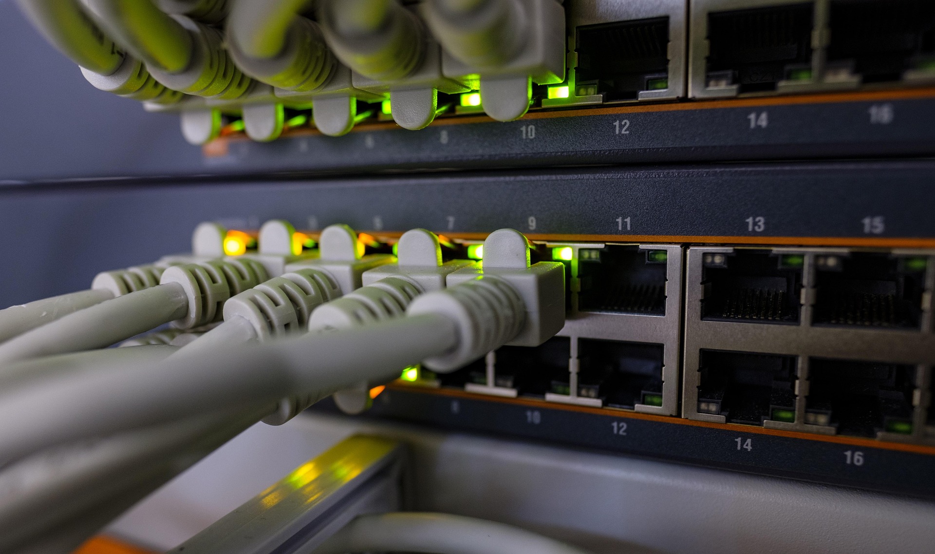 Switch Functions in Automotive Ethernet Networks